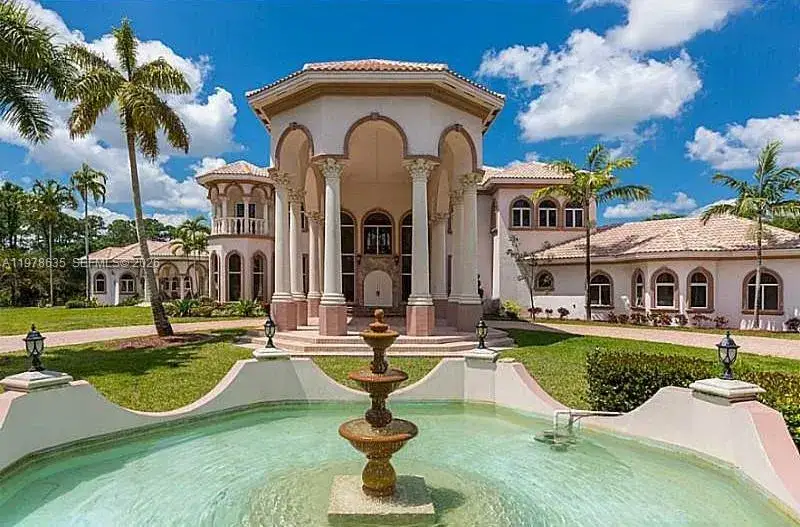 4 bedroom 4 bath Residential for sale at 21579 Cartagena Dr, Boca Raton FL 33428