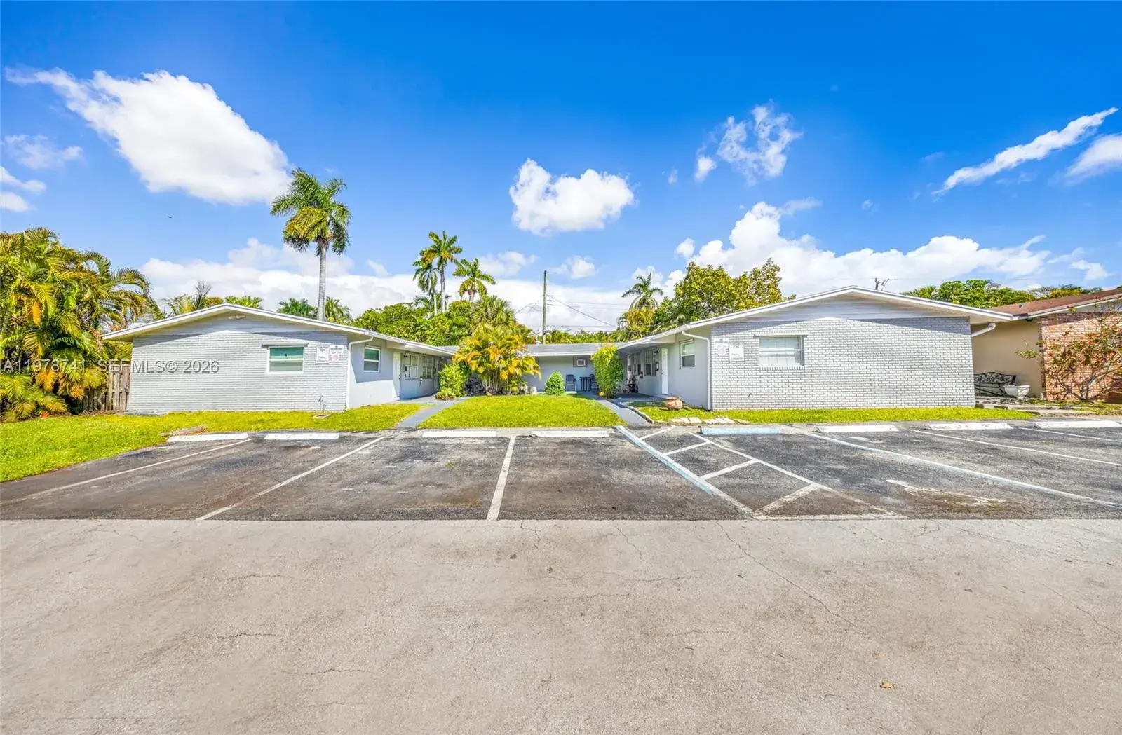 Commercial Sale for sale at 355 NW 32nd St # 6, Oakland Park FL 33309