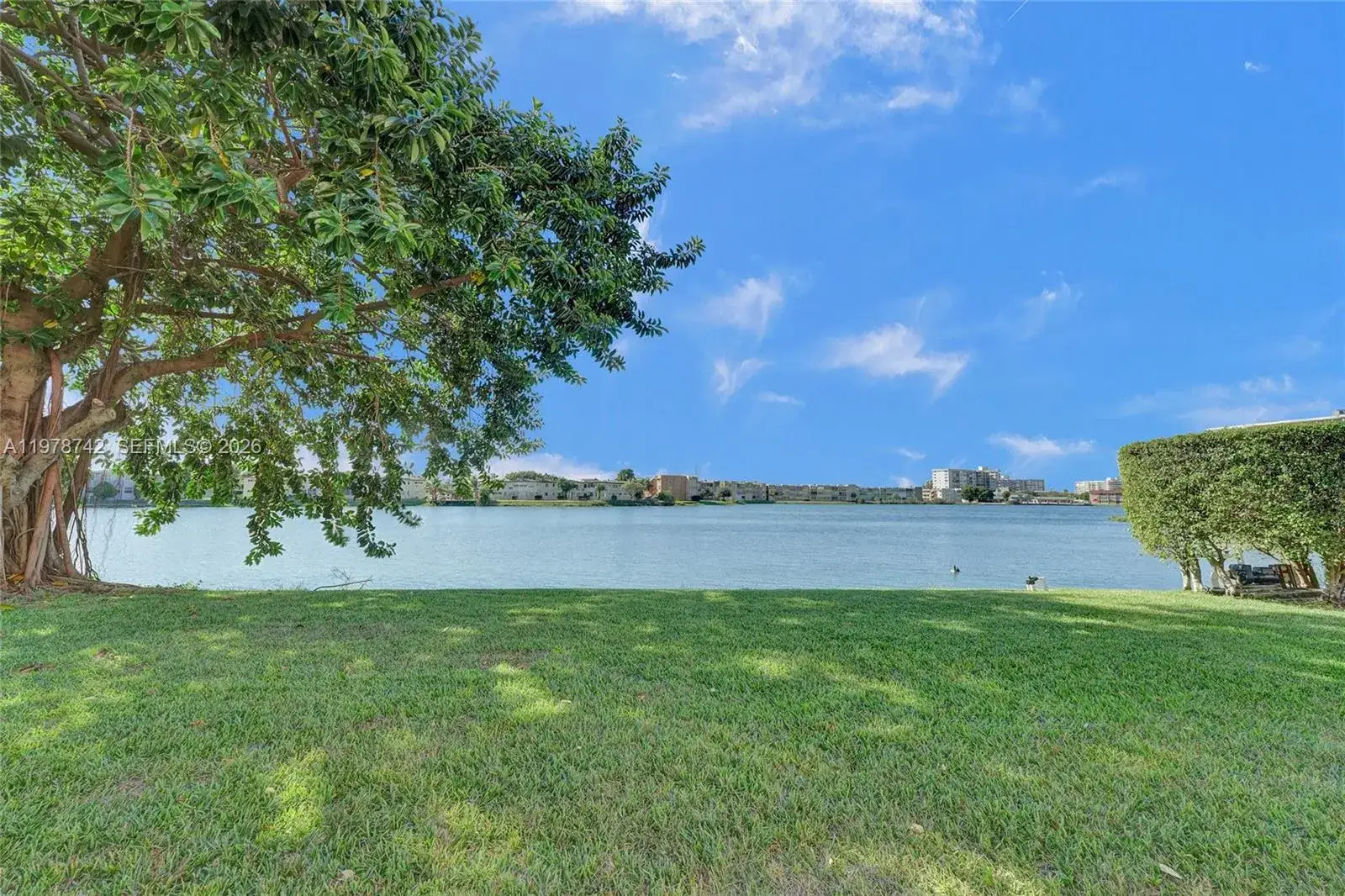 2 bedroom 1 bath Residential for sale at 1750 NE 191st St, Miami FL 33179