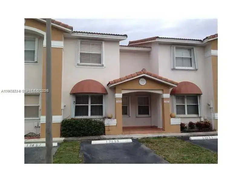 2 bedroom 2 bath Residential Lease for rent at 13855 SW 64th St # 13855, Miami FL 33183