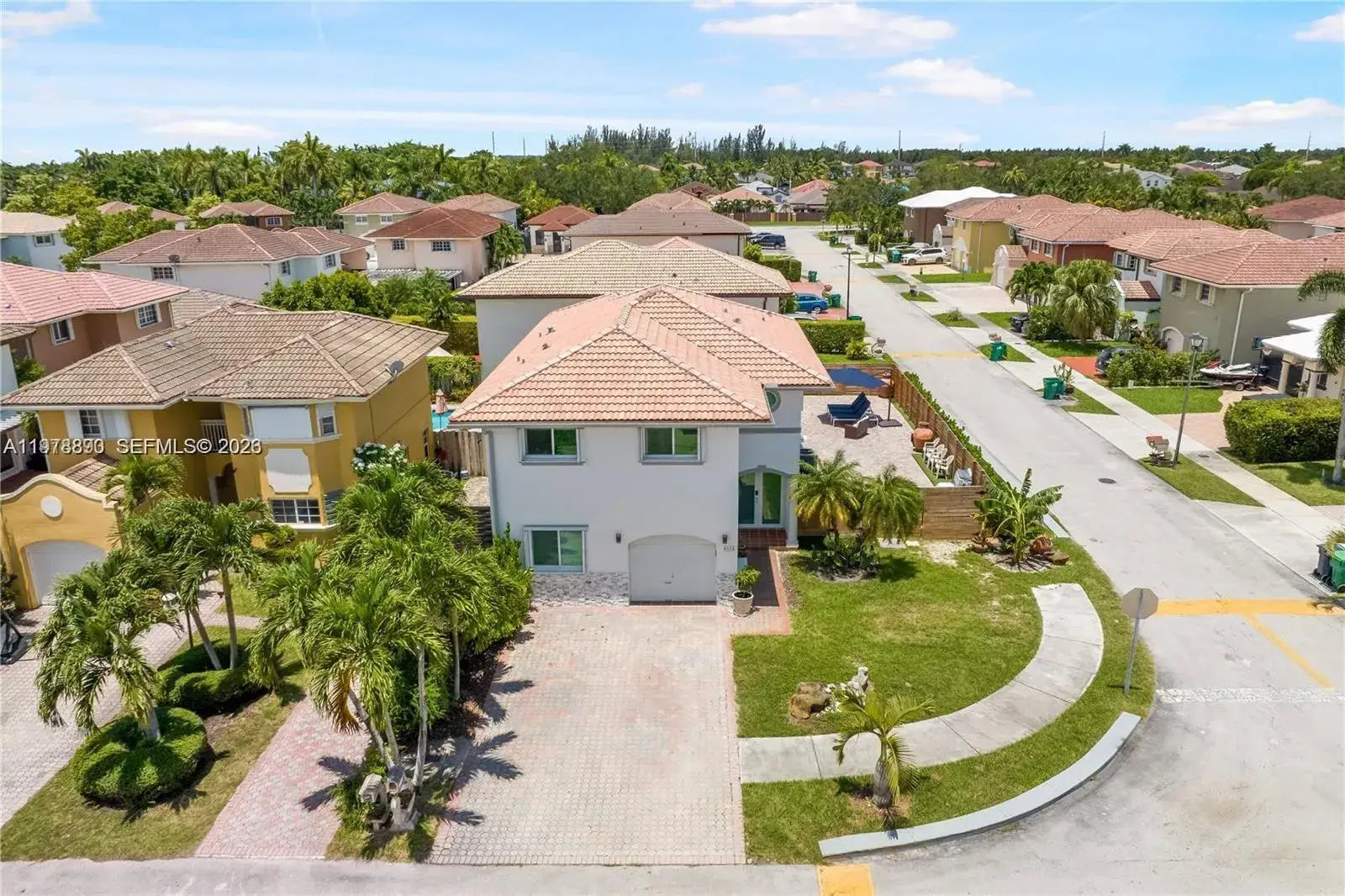 1 bedroom 1 bath Residential Lease for rent at 4032 SW 153rd Ct # 0, Miami FL 33185