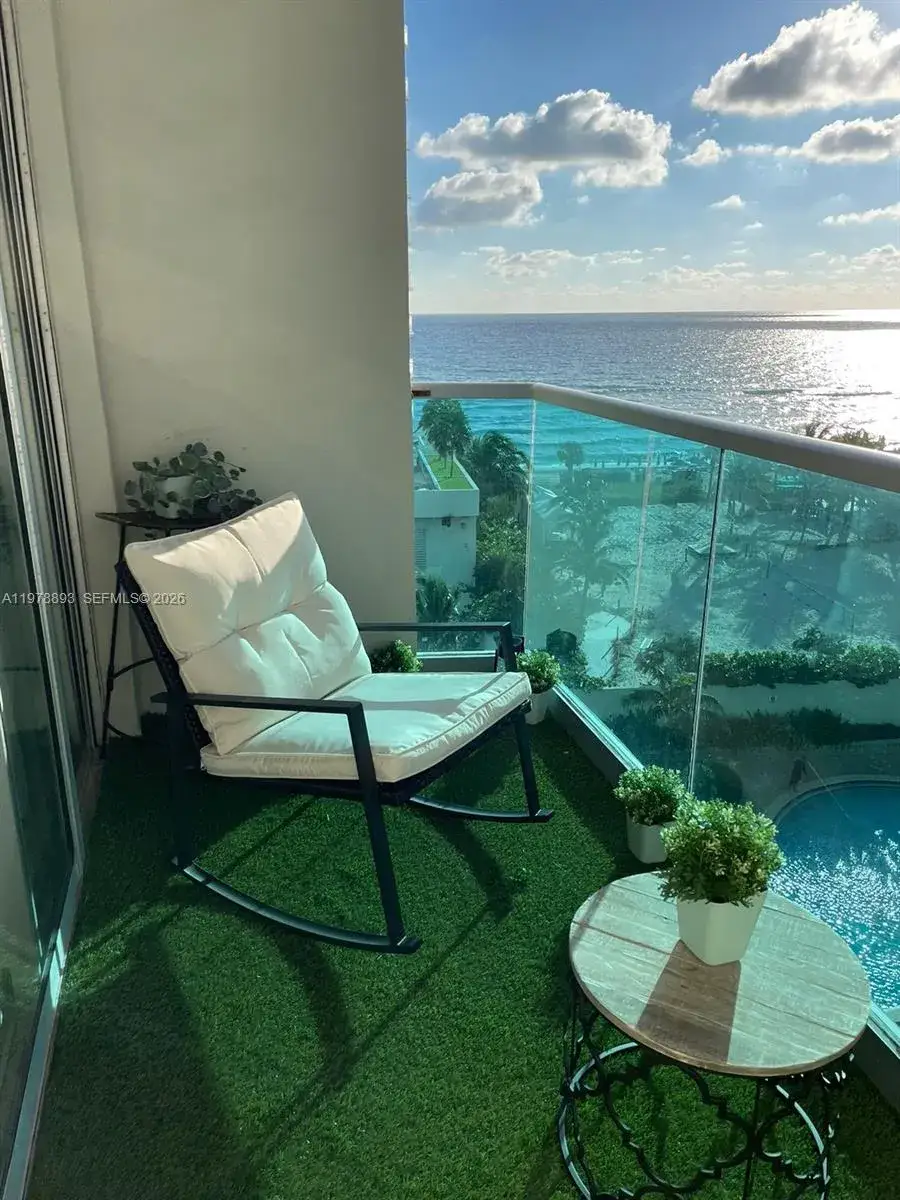 1 bedroom 1 bath Residential Lease for rent at 4001 S Ocean Dr # 7L, Hollywood FL 33019
