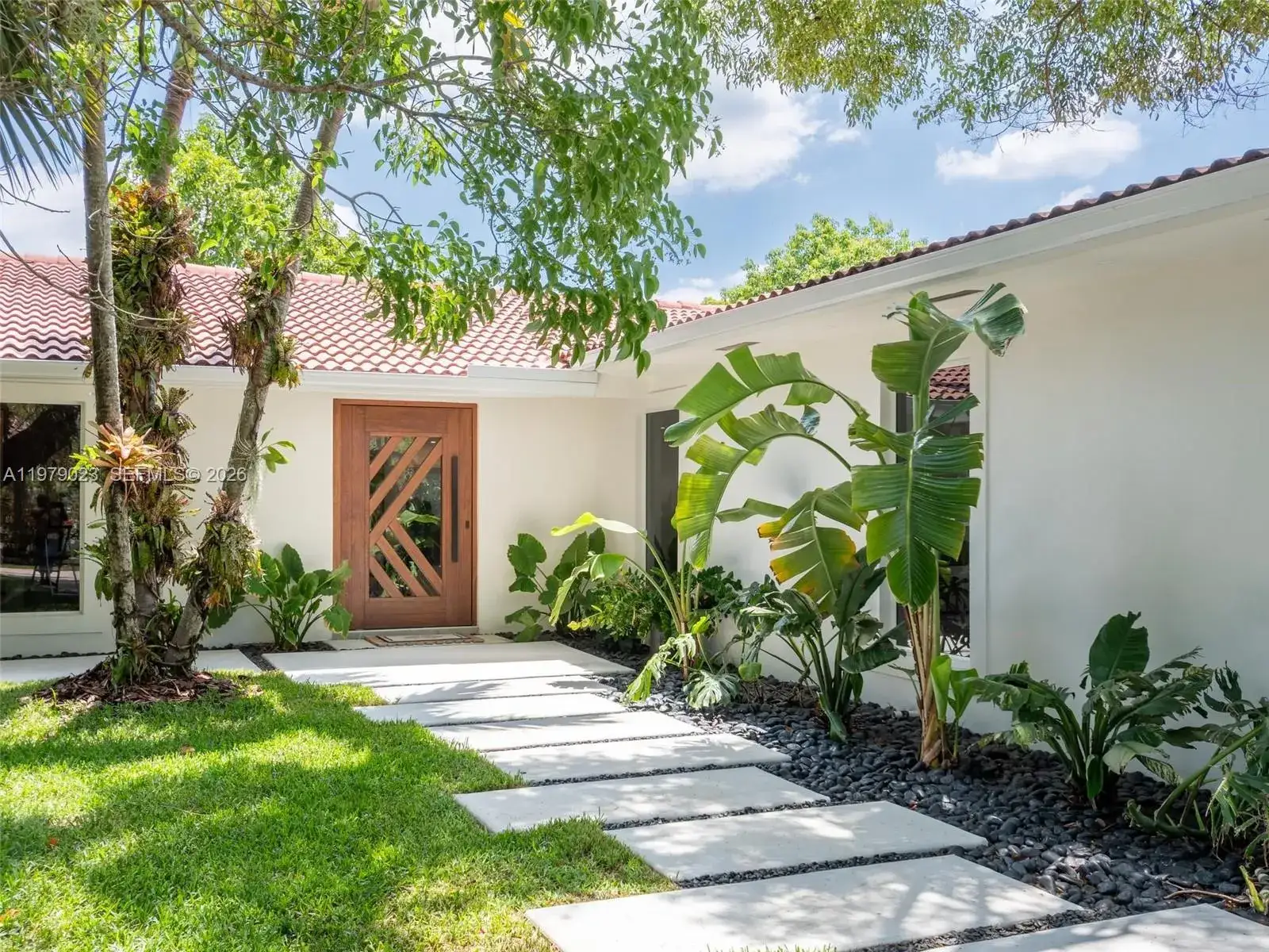 4 bedroom 4 bath Residential for sale at 17220 SW 46th St, Southwest Ranches FL 33331