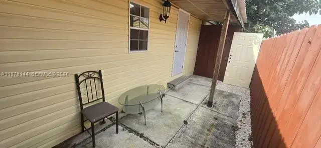 1 bedroom 1 bath Residential Lease for rent at 13902 SW 111th Pl # A, Miami FL 33176