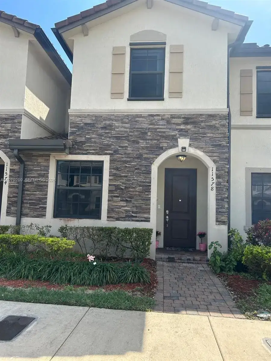 3 bedroom 2 bath Residential for sale at 11578 SW 248th Ter, Homestead FL 33032