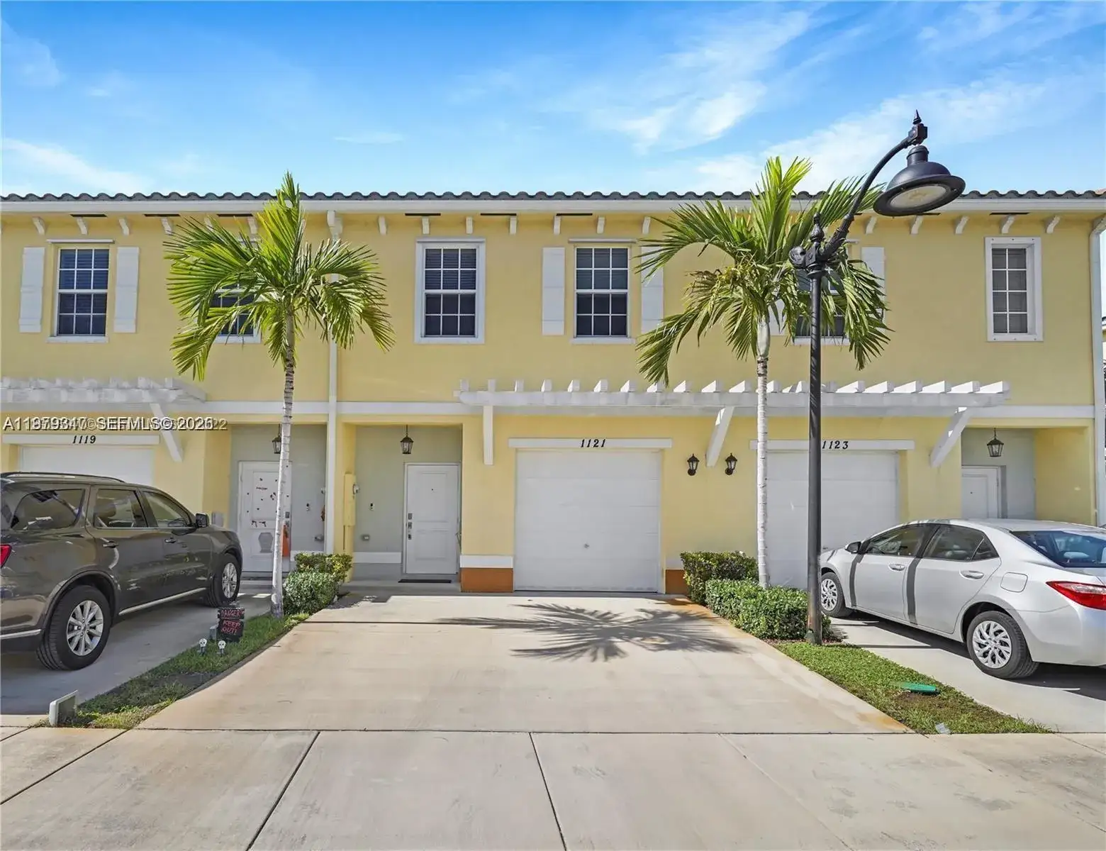 3 bedroom 2 bath Residential for sale at 1121 NW 41st Ln, Lauderhill FL 33313