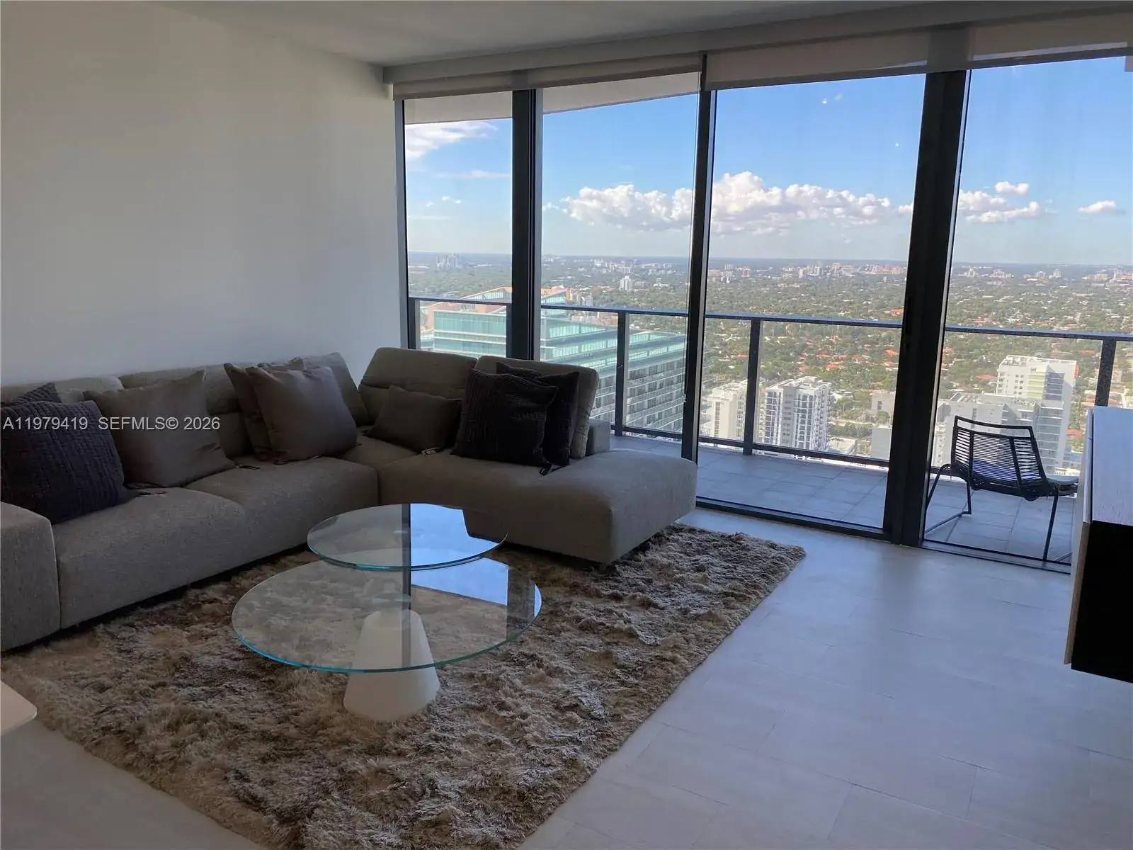 3 bedroom 3 bath Residential for sale at 1000 Brickell Plaza, Miami FL 33131