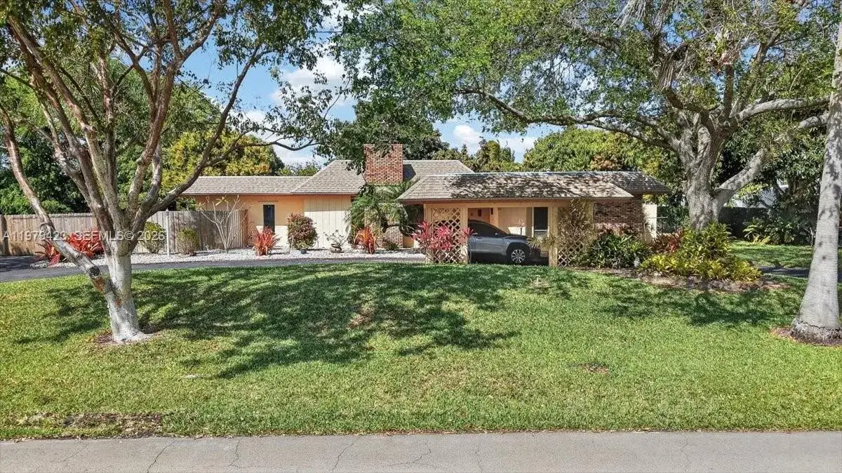 4 bedroom 3 bath Residential for sale at 8261 SW 186th St, Cutler Bay FL 33157