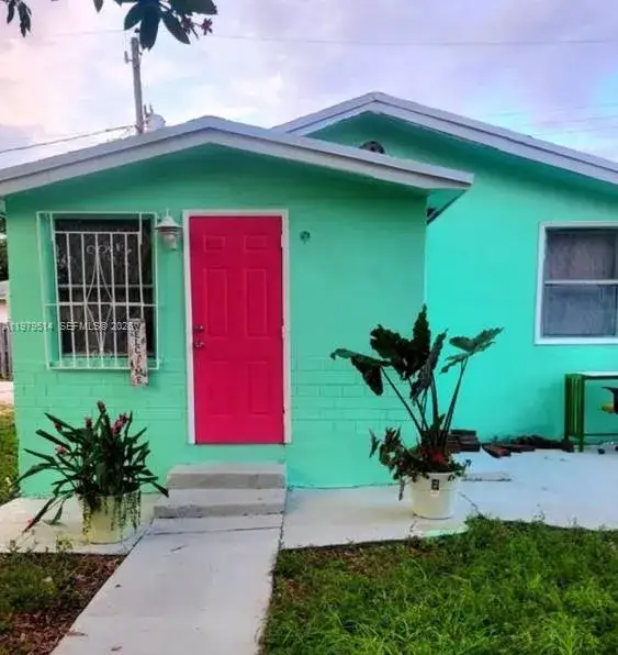2 bedroom 1 bath Residential for sale at 2239 Sheridan St, Hollywood FL 33020