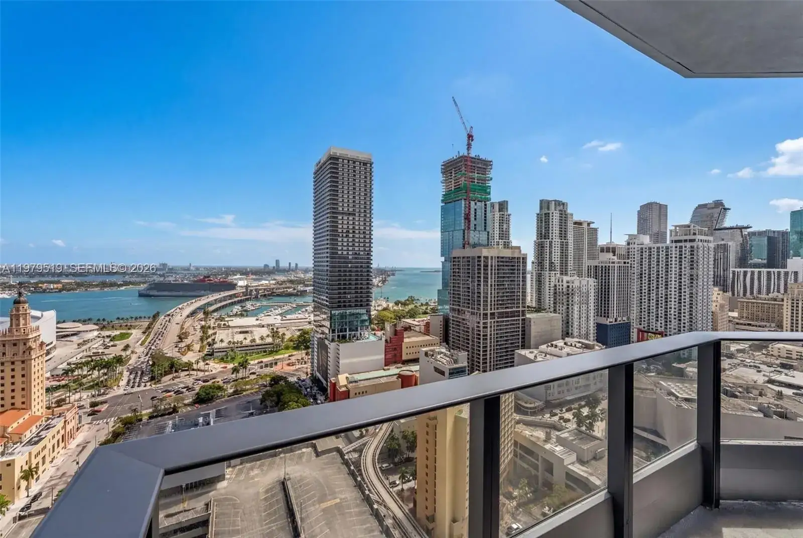 2 bedroom 2 bath Residential Lease for rent at 121 NE 5th St # 3112, Miami FL 33132