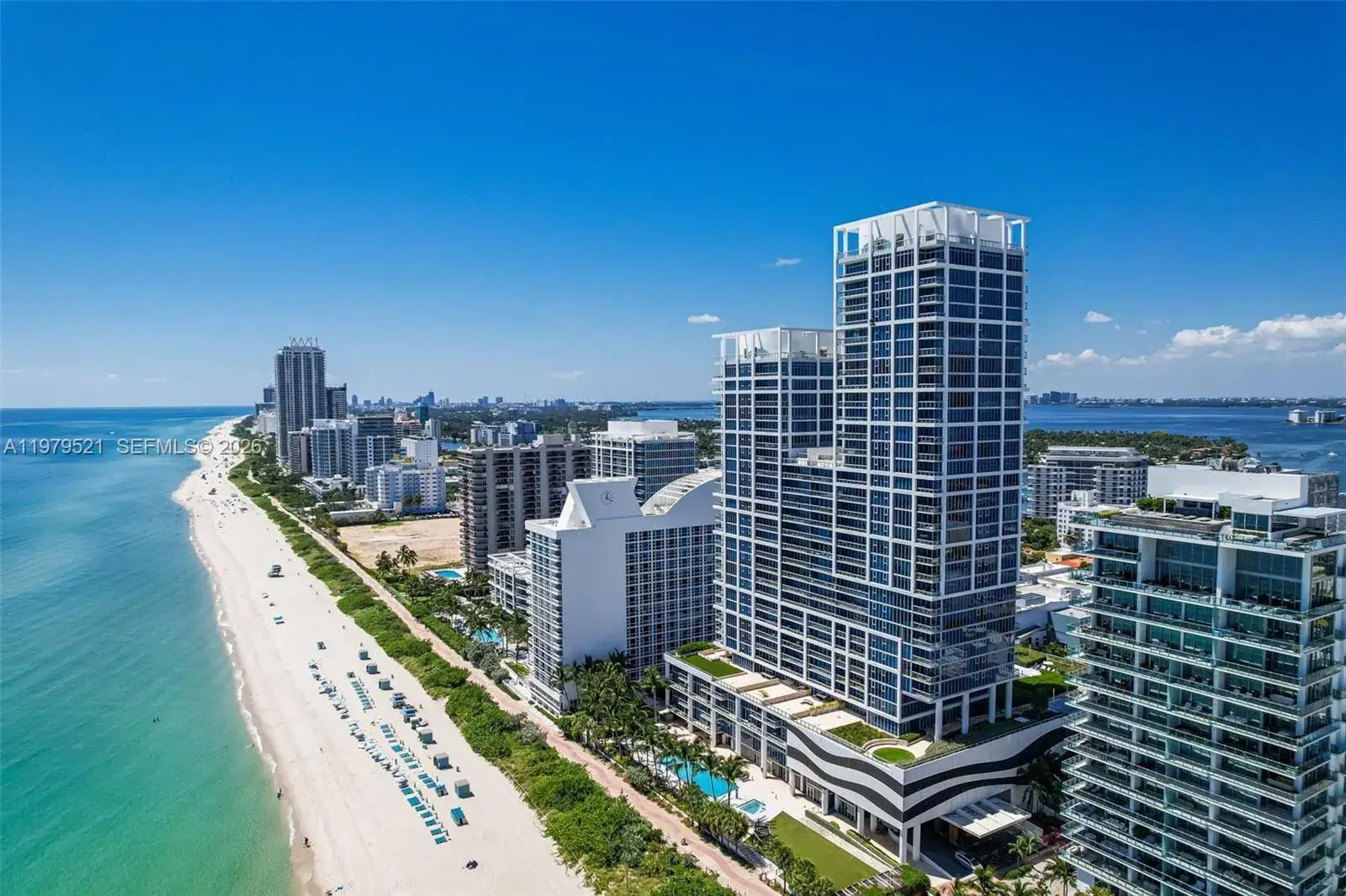2 bedroom 2 bath Residential for sale at 6899 Collins Ave # 2403, Miami Beach FL 33141