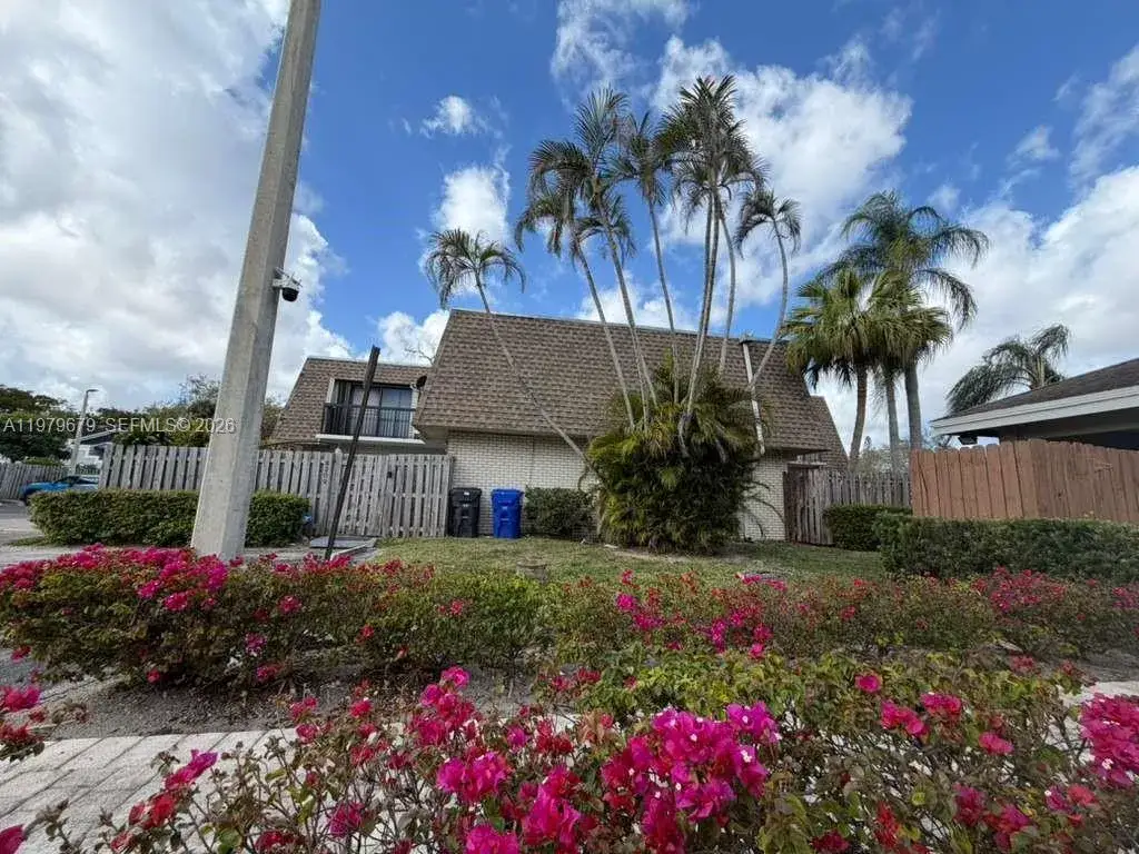2 bedroom 2 bath Residential for sale at 8209 SW 23rd Ct # 17C, North Lauderdale FL 33068