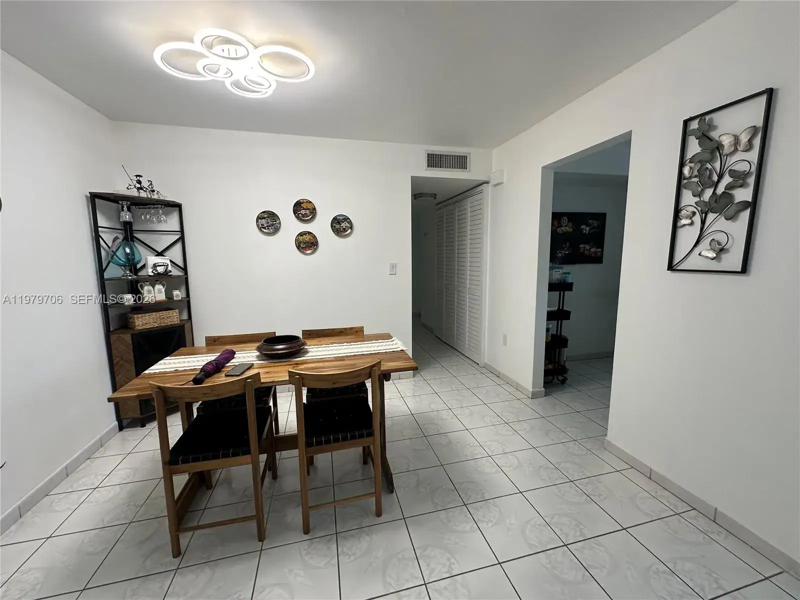 3 bedroom 2 bath Residential Lease for rent at 9440 W Flagler St # 305, Miami FL 33174