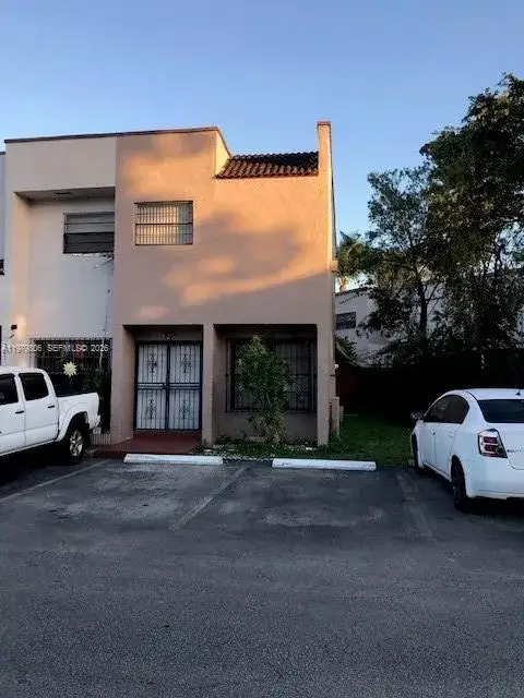 3 bedroom 2 bath Residential for sale at 221 NW 109th Ave # 221, Miami FL 33172