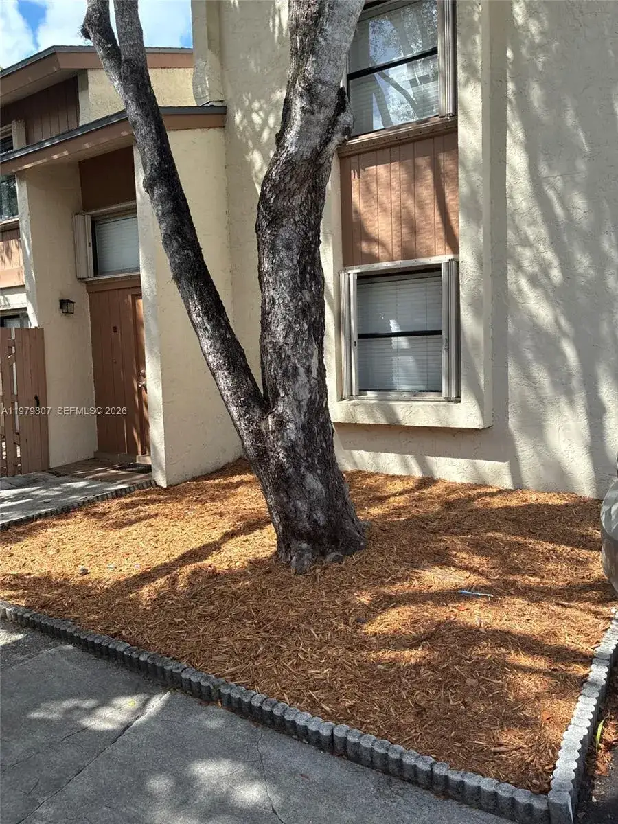 3 bedroom 2 bath Residential for sale at 11543 SW 109th Rd # 24B, Miami FL 33176