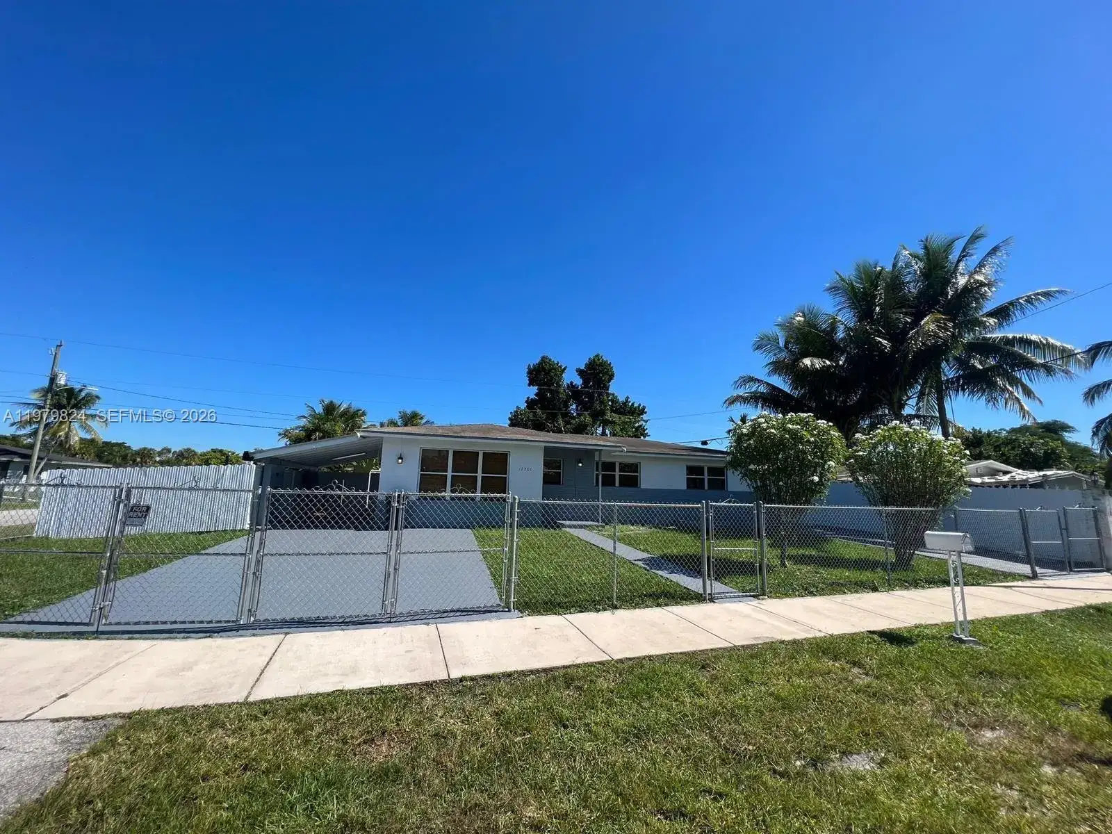 2 bedroom 1 bath Residential Lease for rent at 17201 SW 117th Ct, Miami FL 33177