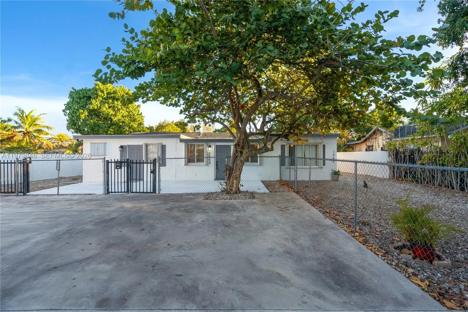 2 bedroom 1 bath Residential Lease for rent at 1064 NW 103rd St # 1066, Miami FL 33150