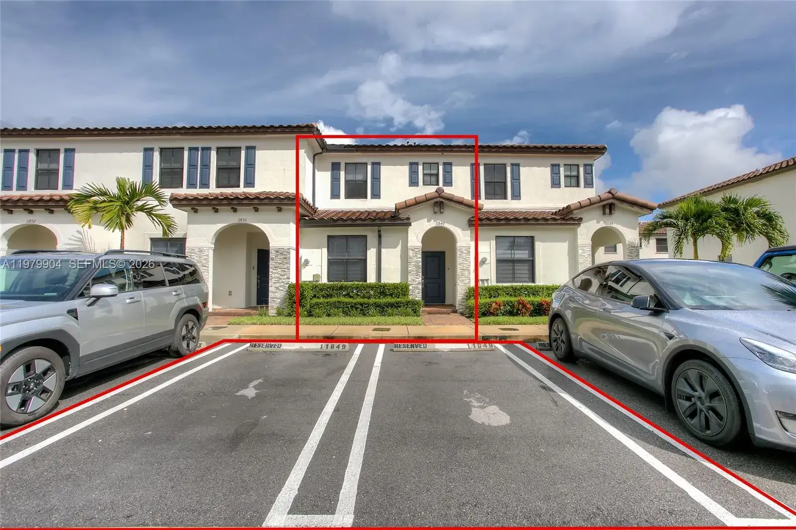 3 bedroom 3 bath Residential for sale at 11849 SW 247th Ter, Homestead FL 33032