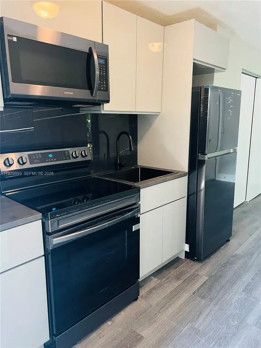2 bedroom 1 bath Residential Lease for rent at 1126 NW 58th Ter UNIT 3, Miami FL 33127