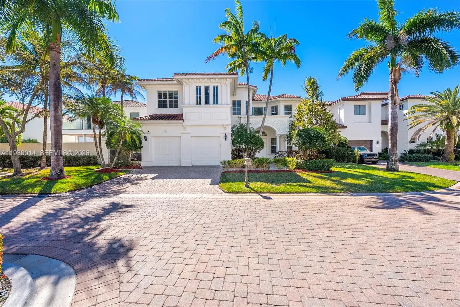 822 Meridian Ln, Hollywood FL 33019