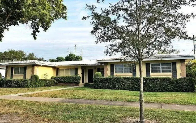 3 bedroom 2 bath Residential Lease for rent at 930 Benevento Ave # 930, Coral Gables FL 33146