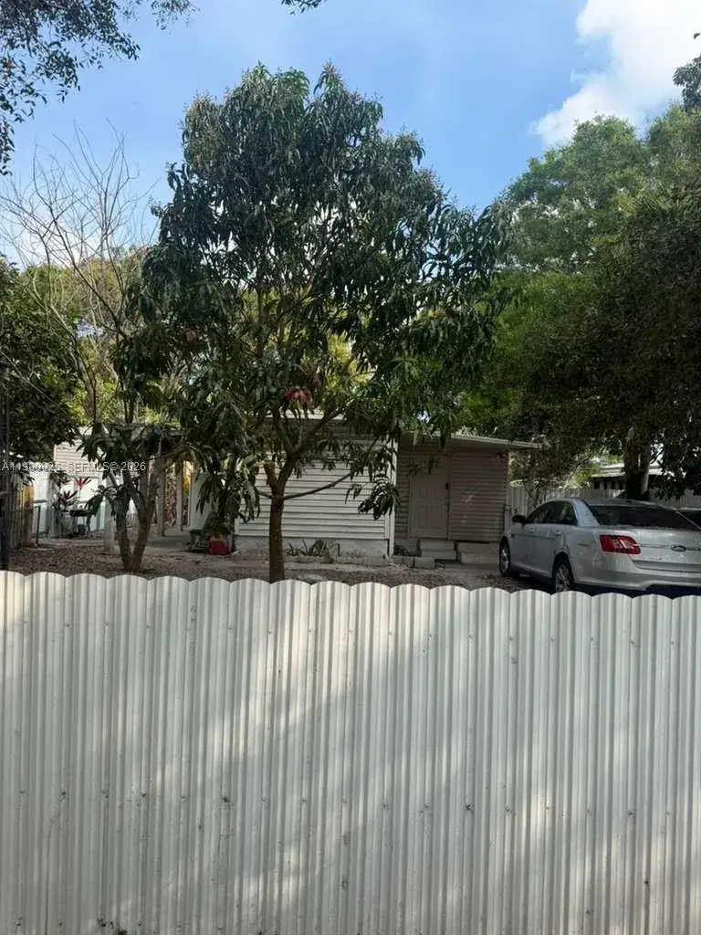 2 bedroom 1 bath Residential for sale at 849 E VENTURA, Clewiston FL 33440