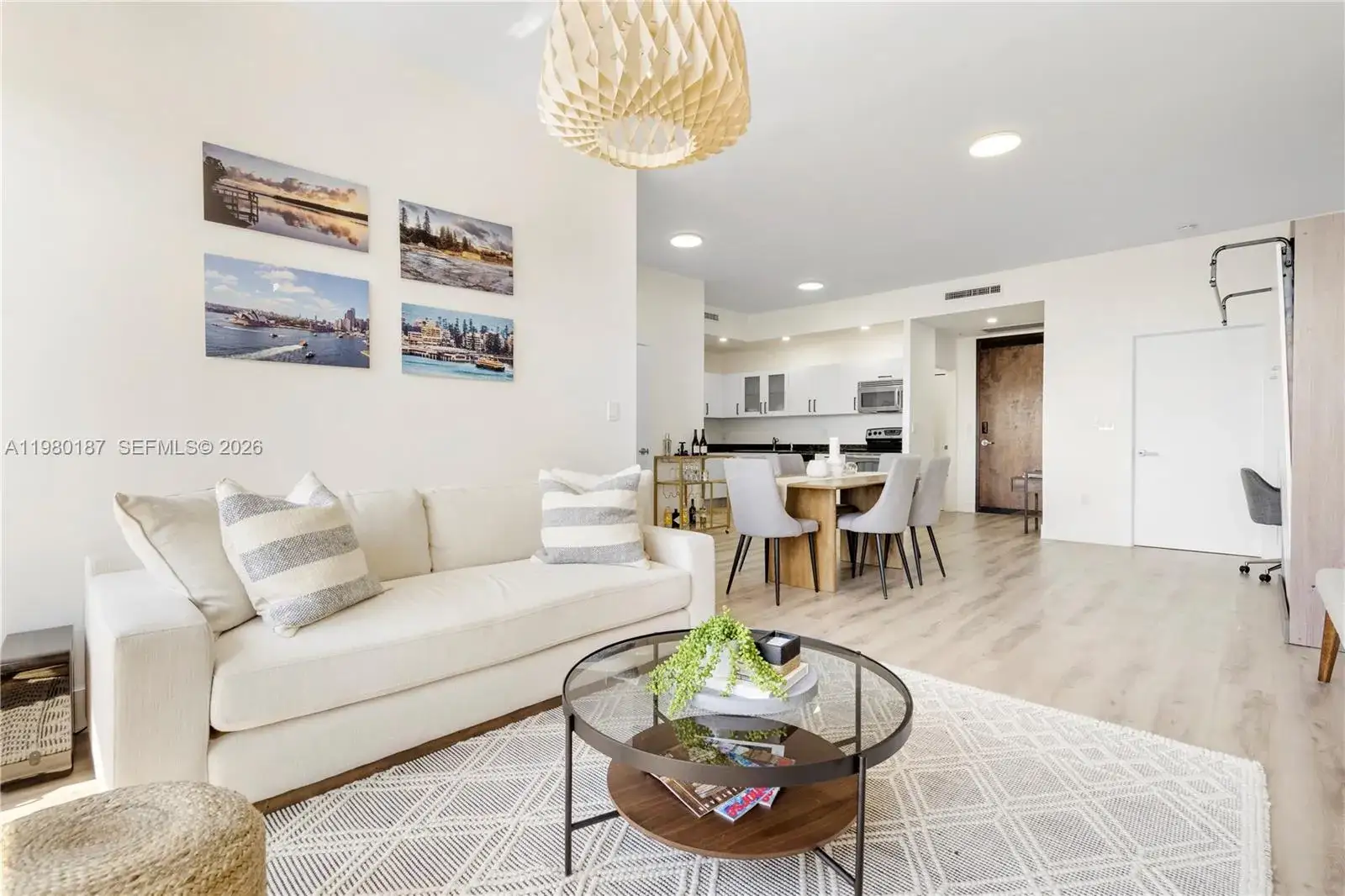 1 bedroom 2 bath Residential Lease for rent at 3250 Grand Ave # 507, Miami FL 33133