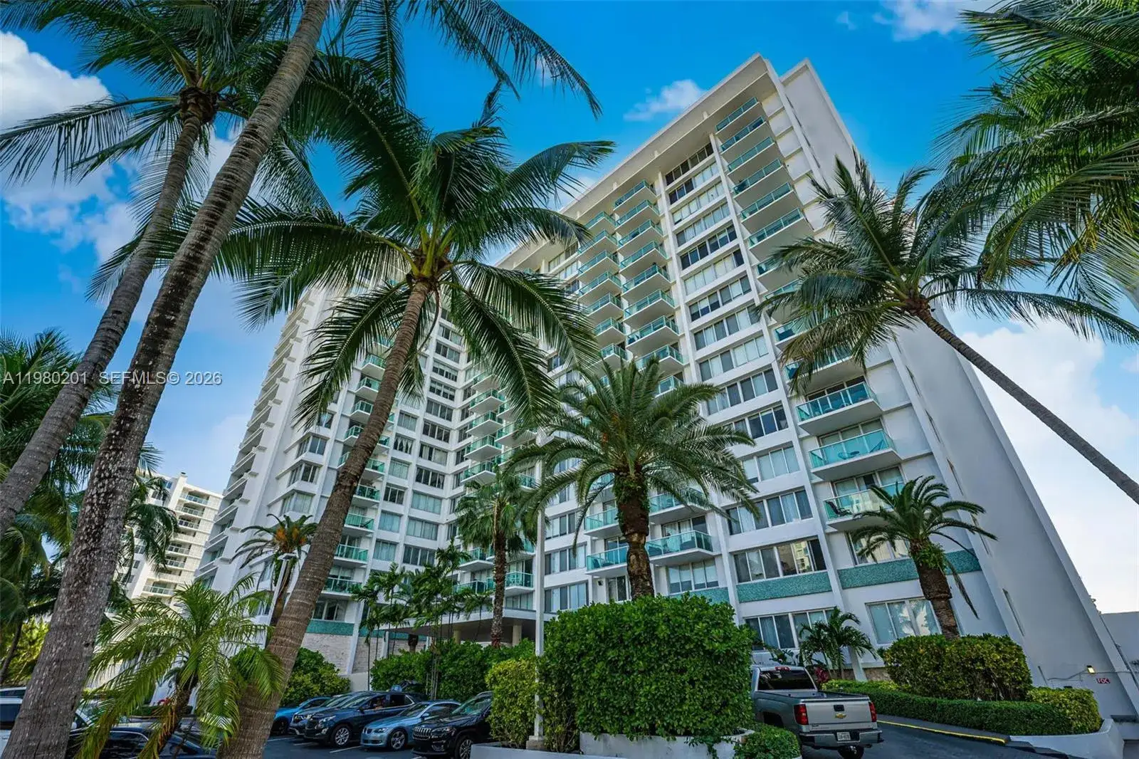 1 bedroom 1 bath Residential Lease for rent at 1000 West Ave # 432, Miami Beach FL 33139