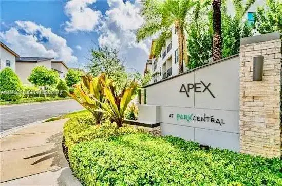 2 bedroom 2 bath Residential Lease for rent at 7925 NW 104th Ave # 32, Doral FL 33178