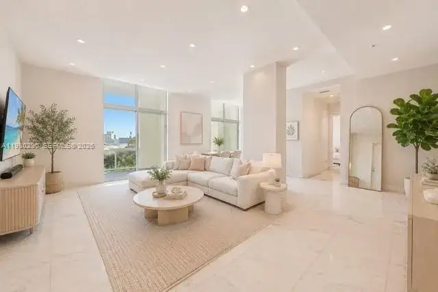 2 bedroom 2 bath Residential for sale at 2001 Meridian Ave # 16, Miami Beach FL 33139