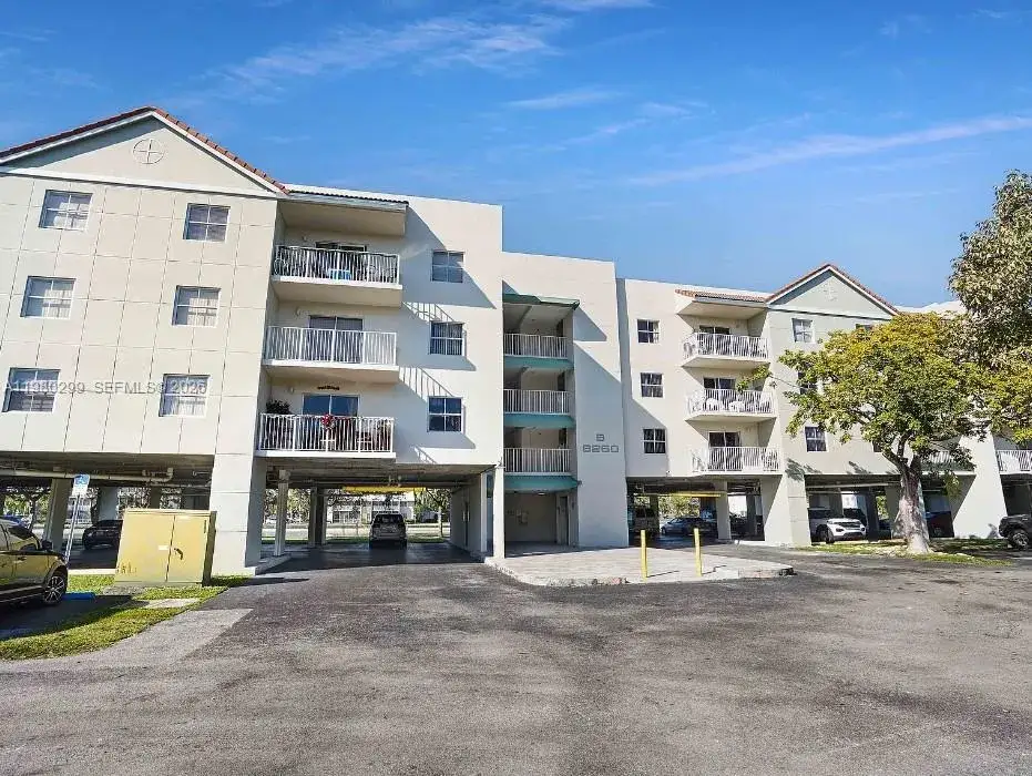 2 bedroom 2 bath Residential for sale at 8260 SW 210th St # 302, Cutler Bay FL 33189