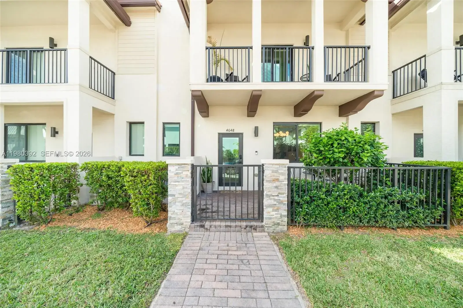 3 bedroom 2 bath Residential for sale at 4648 NW 83rd Ave, Doral FL 33166