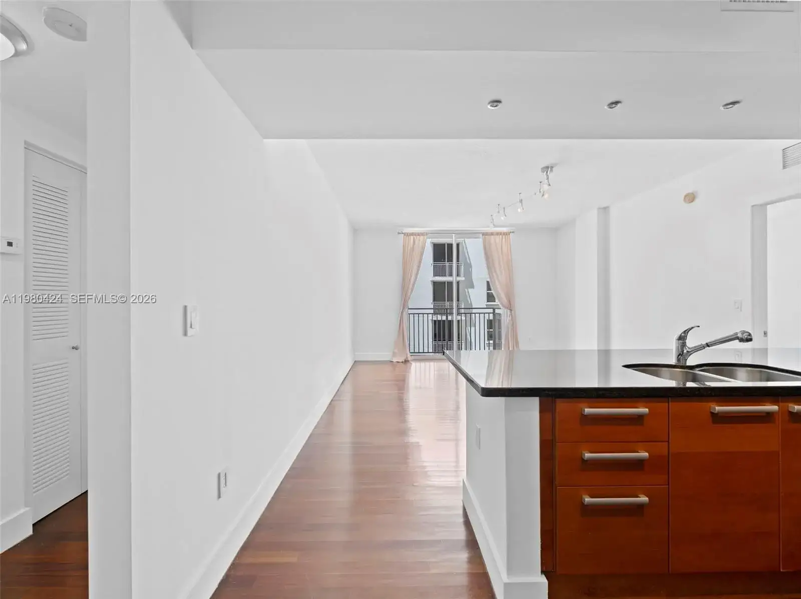 2 bedroom 2 bath Residential for sale at 2030 S Douglas Rd # 610, Coral Gables FL 33134