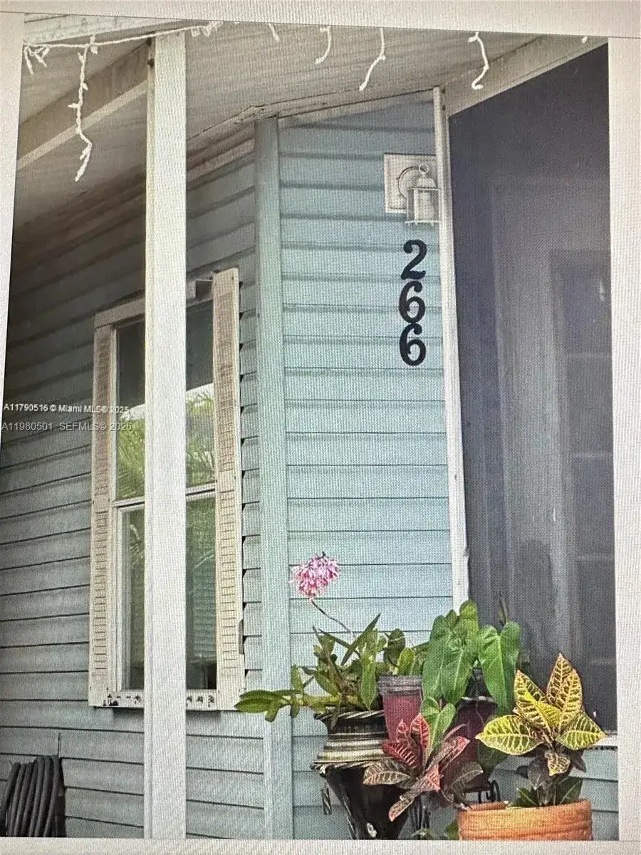 3 bedroom 2 bath Residential for sale at 19800 SW 180th Ave Lot 266, Miami FL 33187