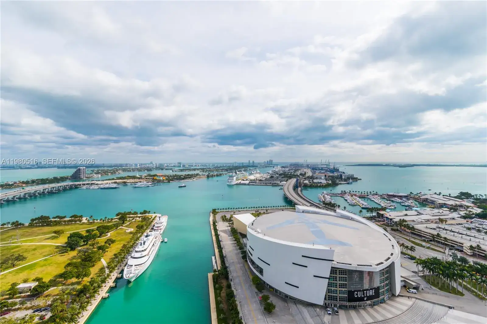 1 bedroom 1 bath Residential for sale at 888 Biscayne Blvd # 3506, Miami FL 33132