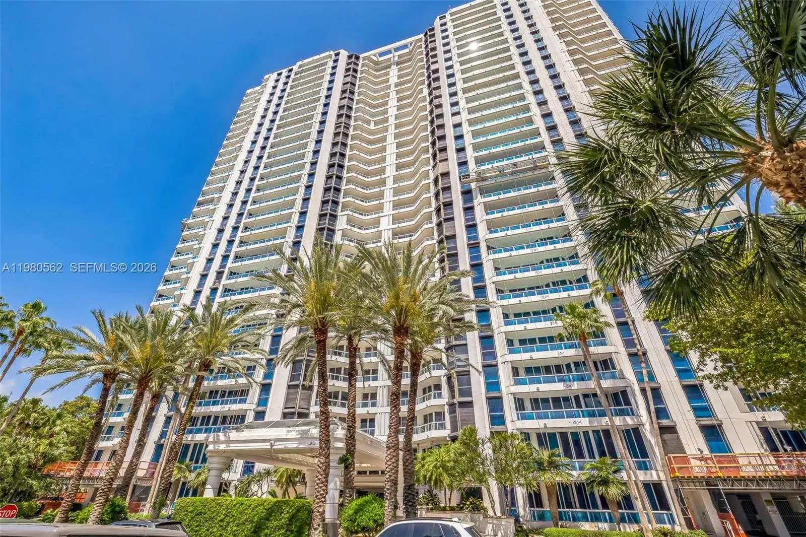3 bedroom 2 bath Residential for sale at 21205 Yacht Club Dr # 1802, Aventura FL 33180