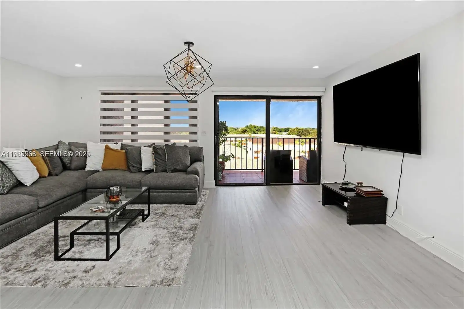 2 bedroom 2 bath Residential for sale at 14203 SW 66th St # 503, Miami FL 33183