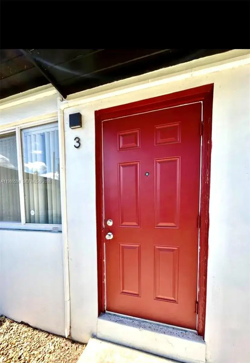 1 bedroom 1 bath Residential Lease for rent at 1920 NW 29th St # 3, Miami FL 33142