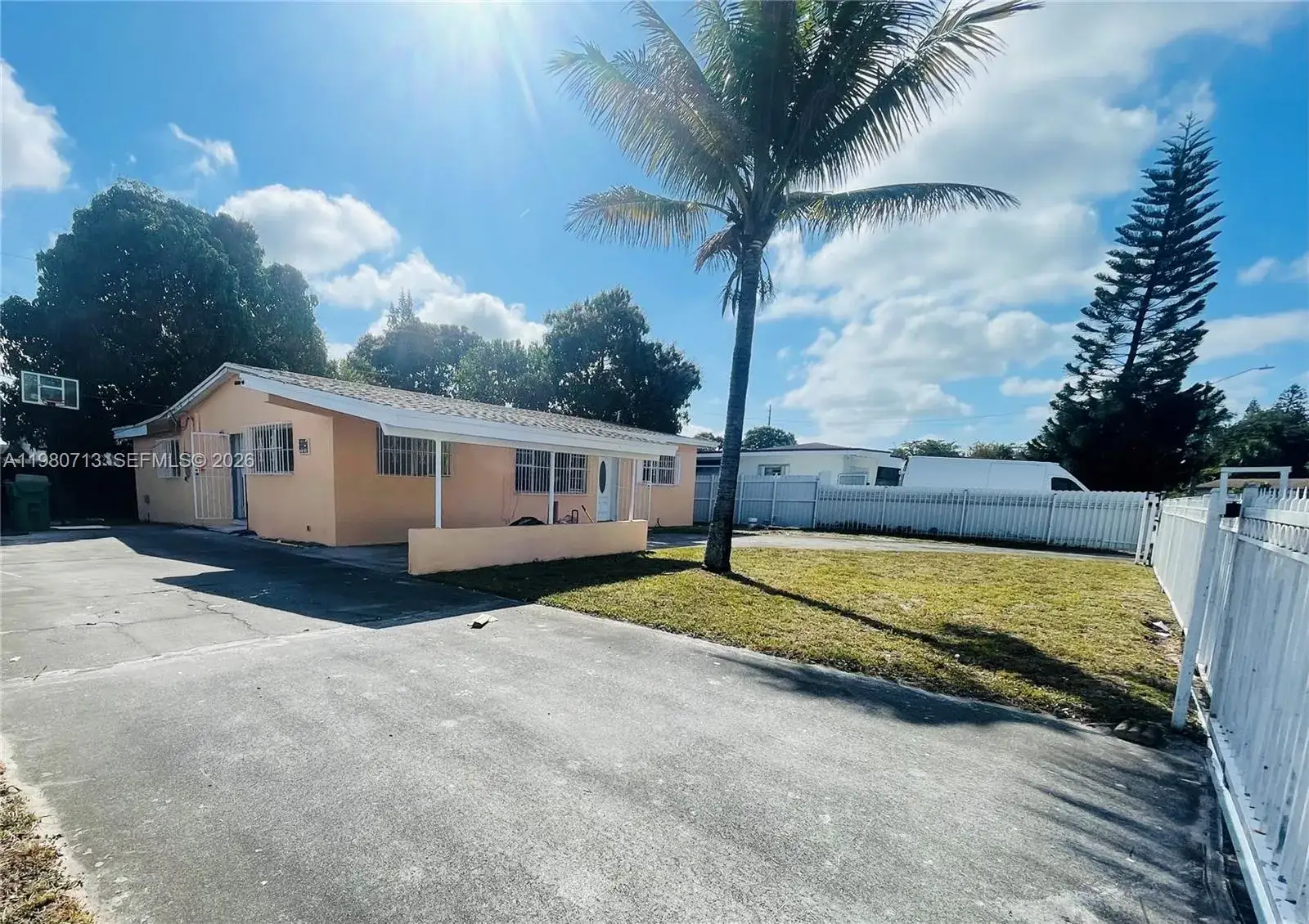 3 bedroom 2 bath Residential for sale at 18425 NW 42nd Pl, Miami Gardens FL 33055