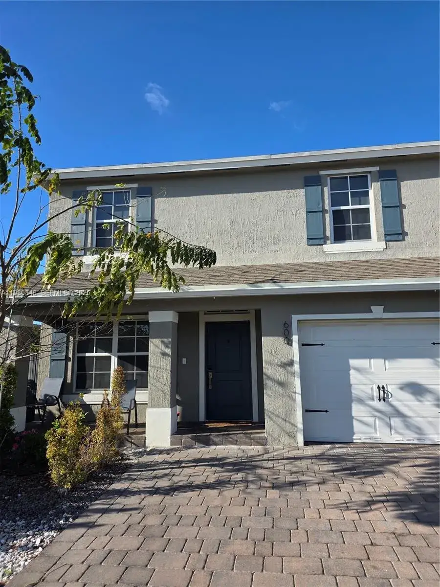 4 bedroom 3 bath Residential for sale at 600 NE 4th Ter, Florida City FL 33034