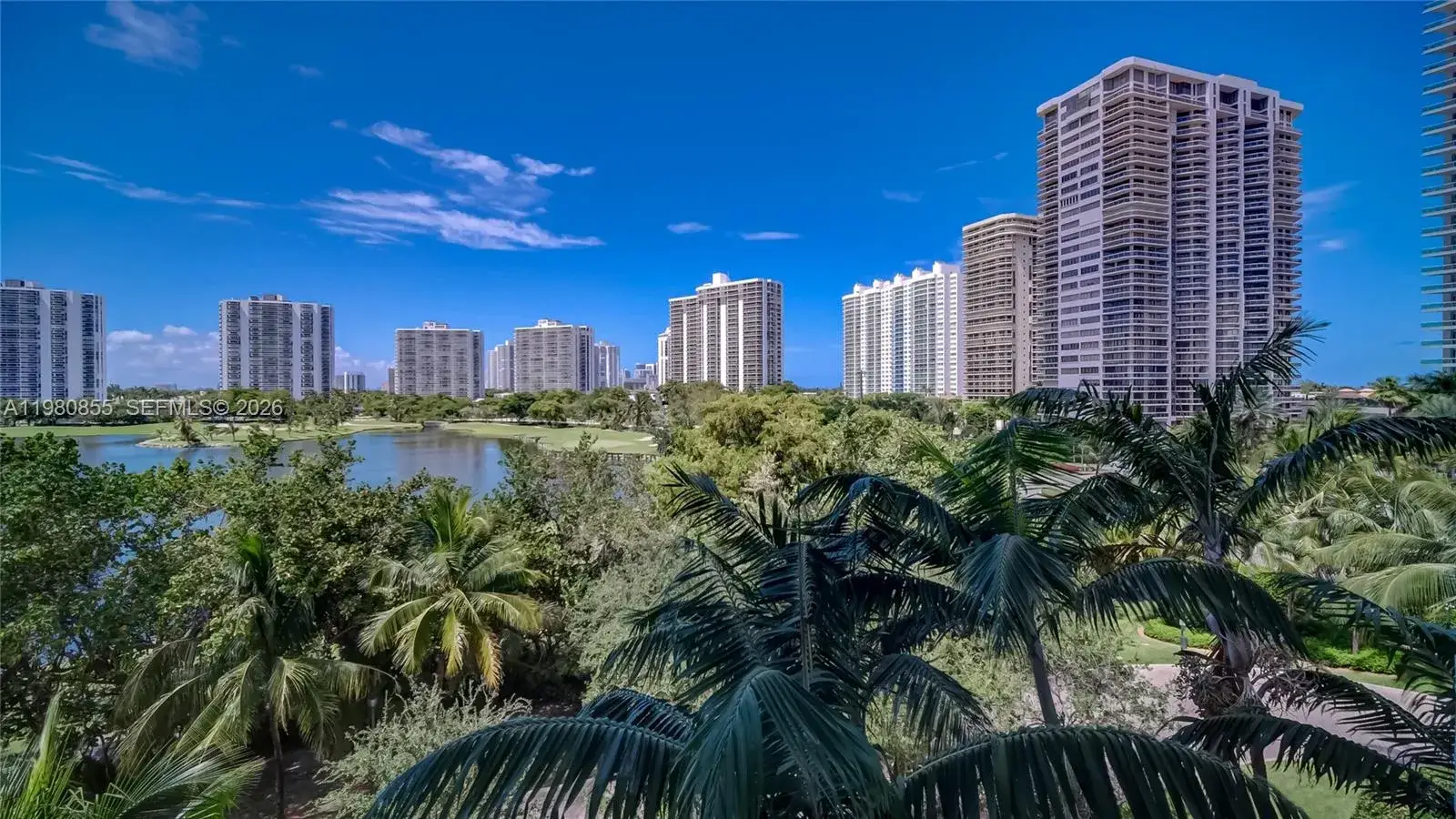 2 bedroom 2 bath Residential for sale at 20000 E Country Club Dr # 512, Aventura FL 33180