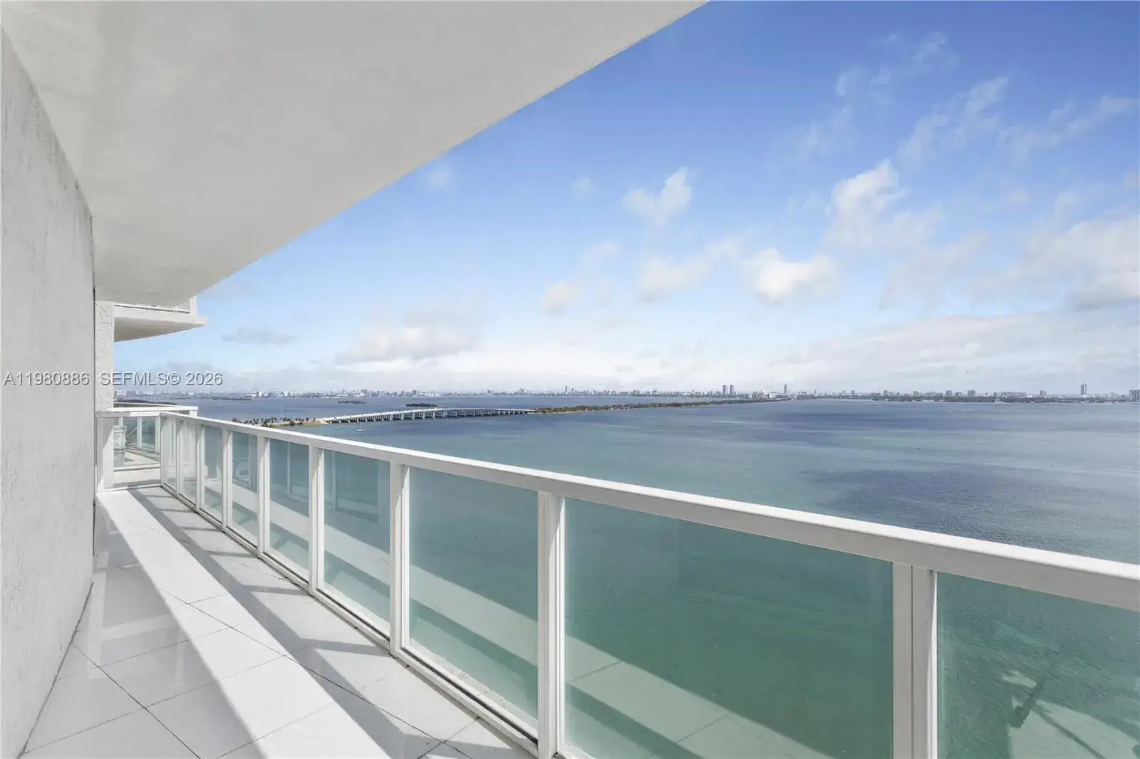 1 bedroom 1 bath Residential for sale at 665 NE 25th St # 2102, Miami FL 33137