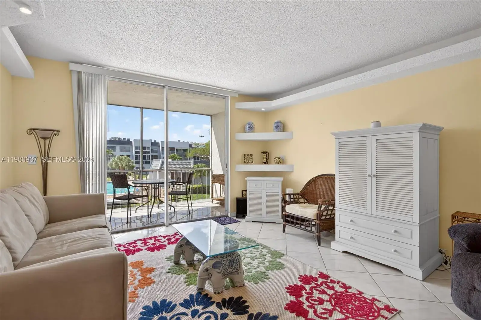 1 bedroom 1 bath Residential for sale at 6600 Royal Palm Blvd # 207B, Margate FL 33063