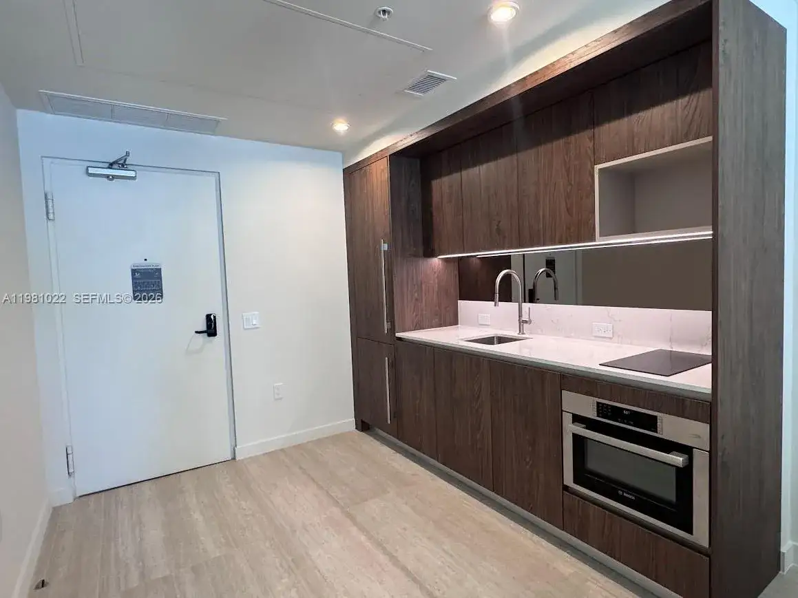 1 bedroom 1 bath Residential for sale at 1611 SW 2nd Av # 306, Miami FL 33129