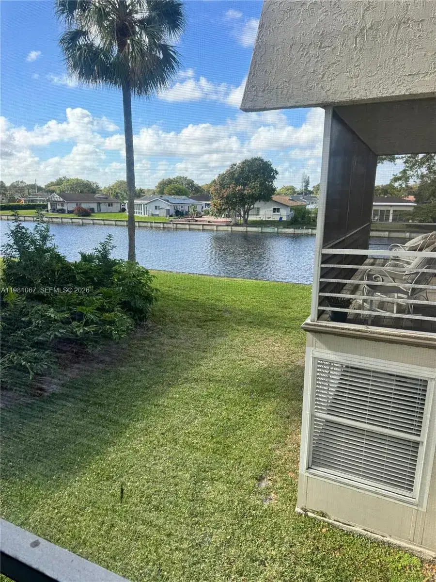 2 bedroom 2 bath Residential for sale at 9400 Lime Bay Blvd # 206, Tamarac FL 33321