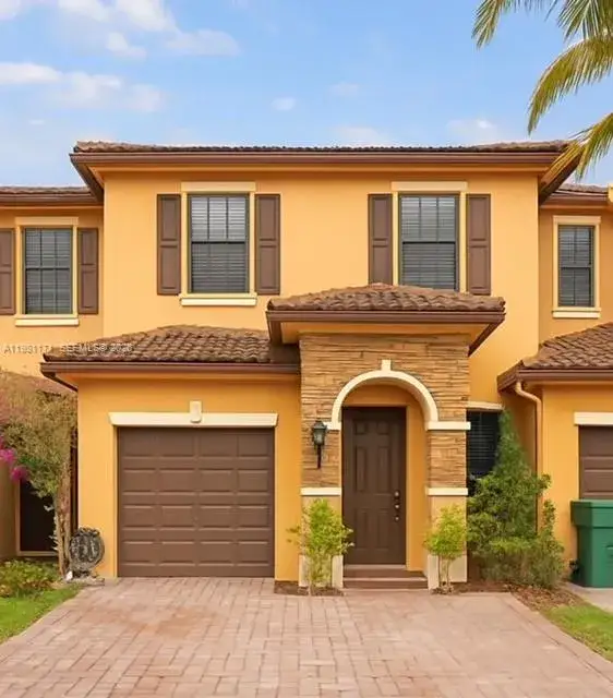 3 bedroom 2 bath Residential for sale at 380 NE 37th Ter, Homestead FL 33033