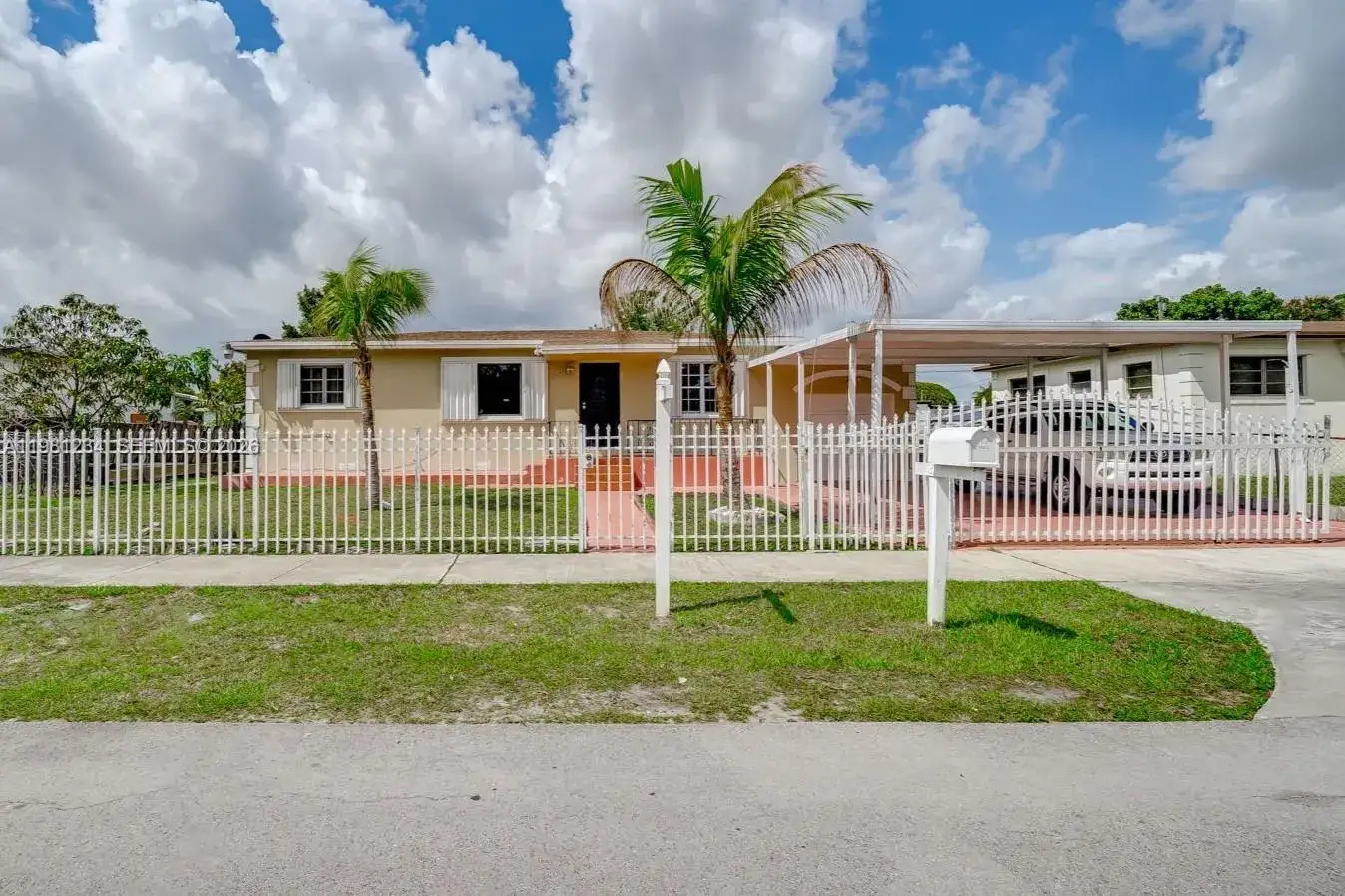 4 bedroom 3 bath Residential for sale at 17950 NW 6th Ct, Miami Gardens FL 33169