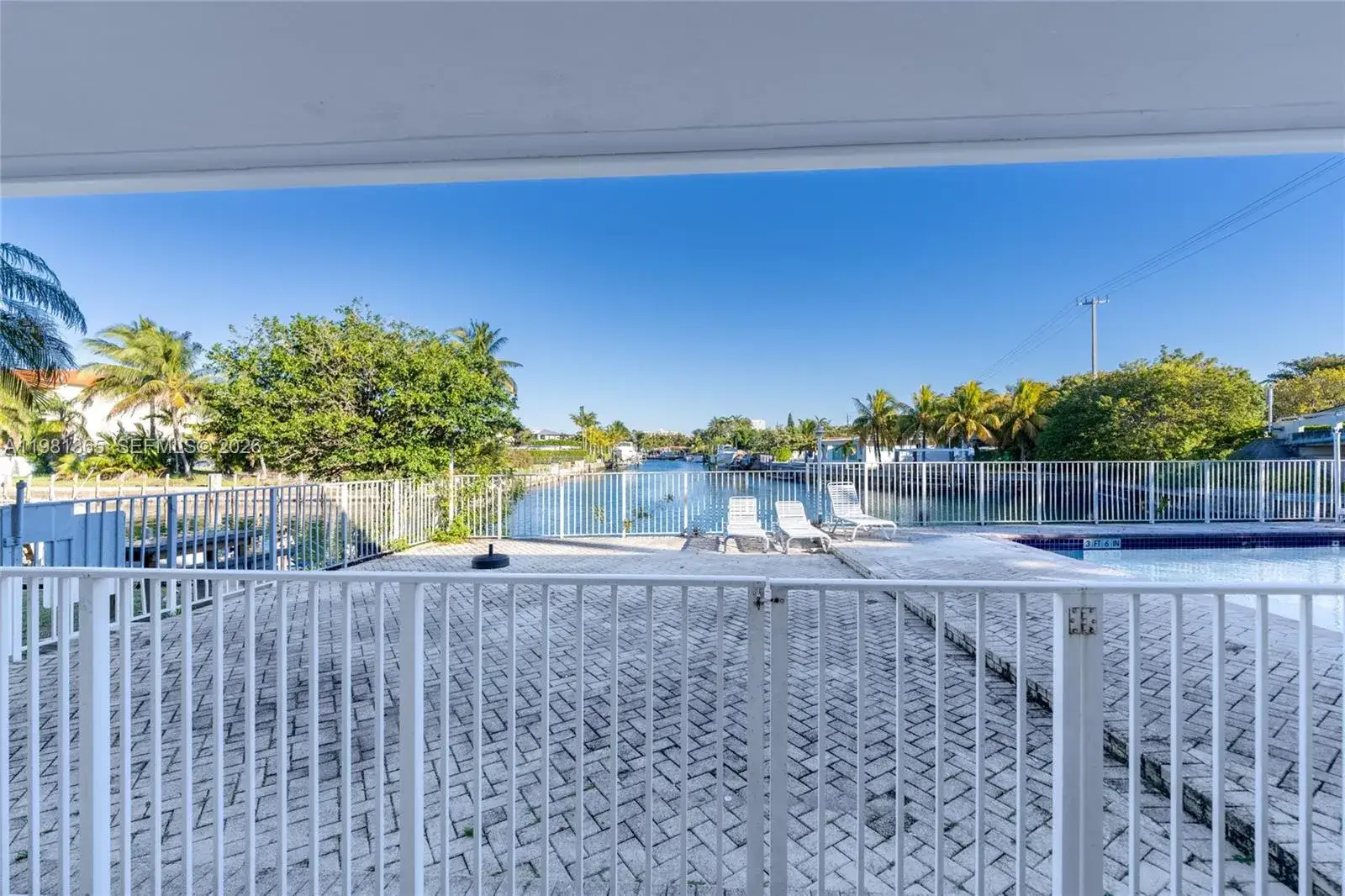 1 bedroom 1 bath Residential for sale at 2225 NE 123rd St # 114, North Miami FL 33181
