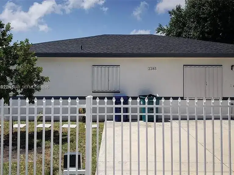 3 bedroom 2 bath Residential Lease for rent at 2285 NW 91 ST, Miami FL 33147