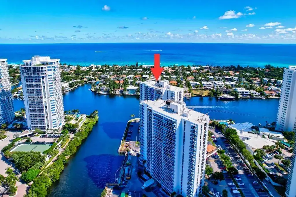 2 bedroom 2 bath Residential Lease for rent at 20505 E Country Club Dr # 143, Aventura FL 33180